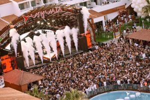 one, villa, ibiza, huis, house, finca, rental, clubbing, party, opening, closing, agenda, Ushuaia, Space, Pacha, Privilege, tickets, VIP, music, dance, DJ,